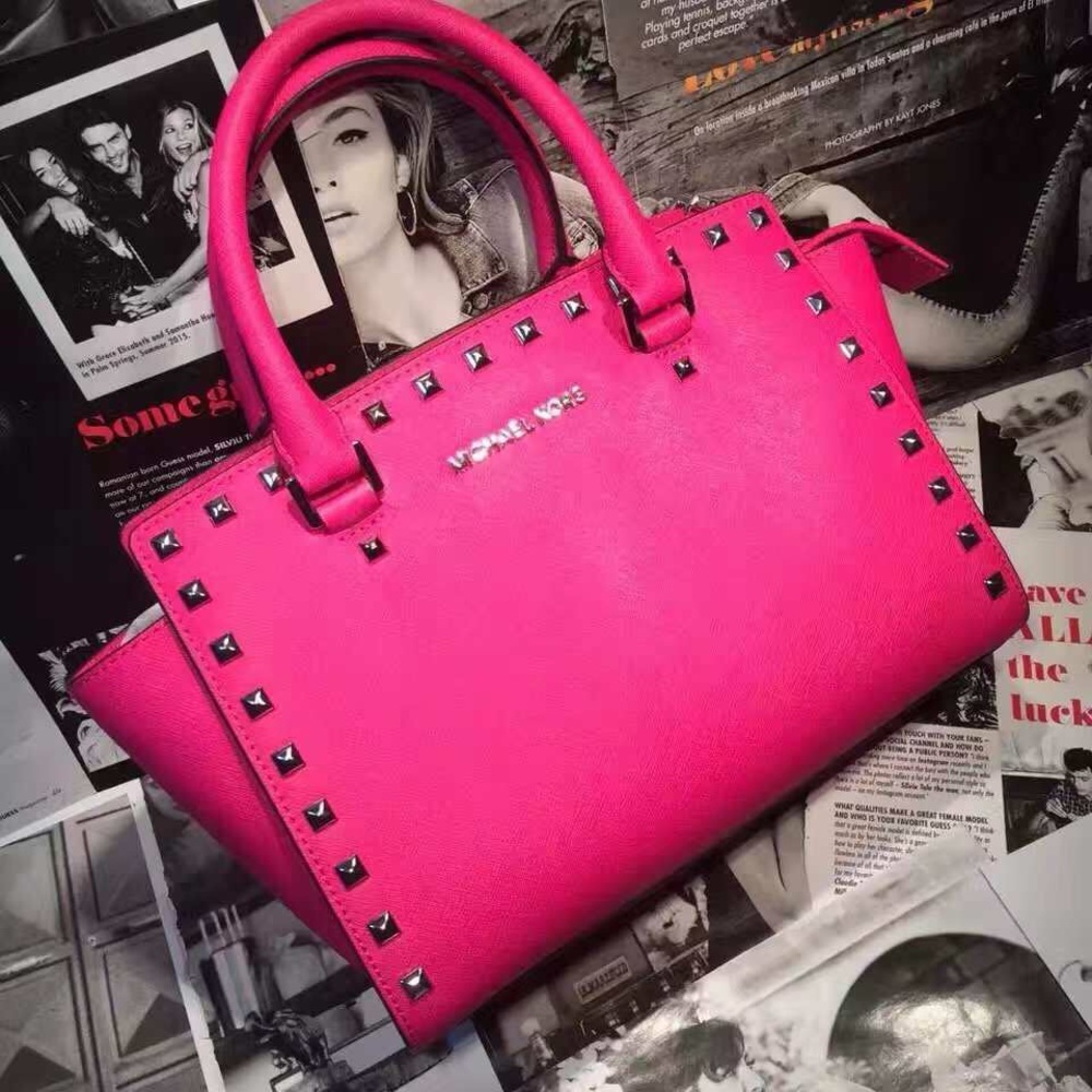 MK 👜
